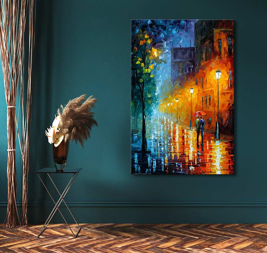 Mystery Evening - In de stijl van Leonid Afremov: Handgeschilderd olieverfschilderij van een regenachtige stadsstraat met koppel onder rode paraplu, bevestigd op houten frame, klaar om op te hangen.