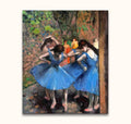 Edgar Degas - tendu la main de danse: Impressionist oil painting of three ballerinas in blue tutus on stage, capturing dance's elegance and movement.