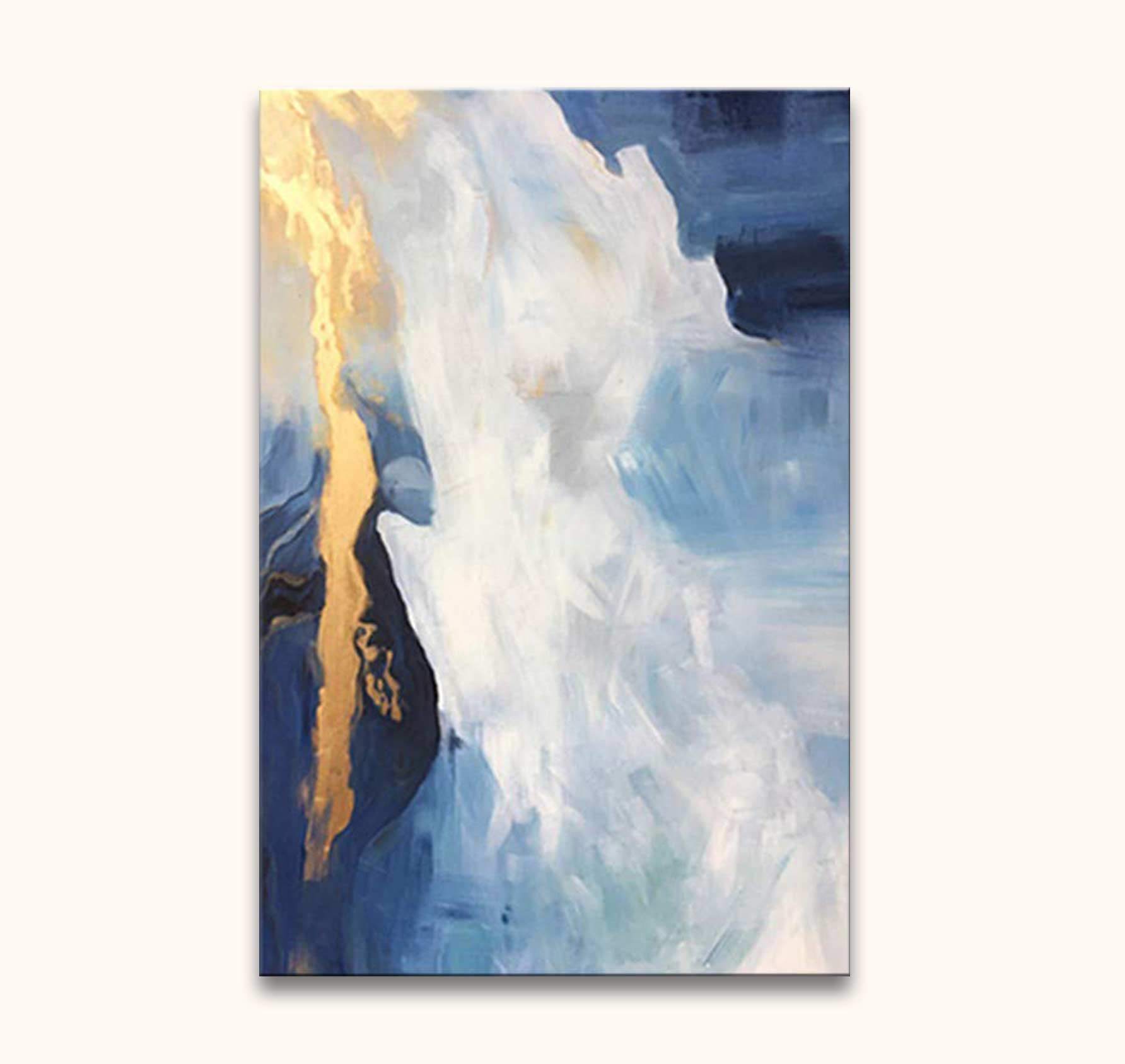 Gouden Waterval - Acrylverf op canvas: Abstract schilderij met blauwe en witte tinten, gouden accenten geven dynamiek. Ideaal voor moderne kunstliefhebbers.