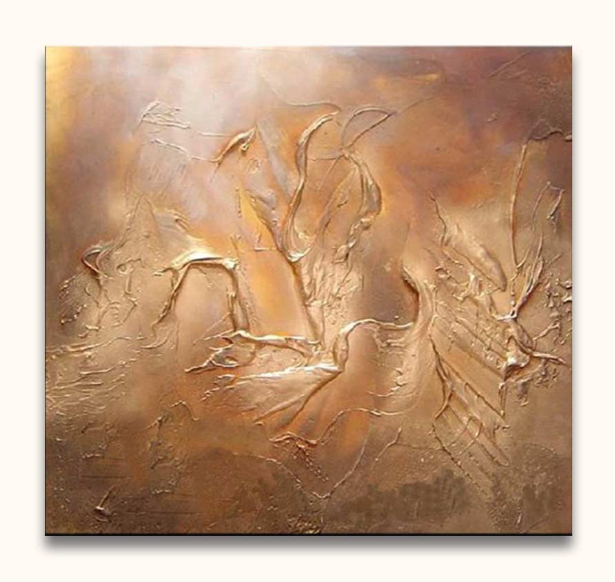 Golden Dawn - Dikke olieverf op canvas toont een abstracte, goudbruine textuur met reliëf, geschilderd met paletmes, perfect voor moderne, rustieke interieurs.