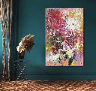 Handgeschilderd schilderij 'Bloemen uit Sint-Petersburg' op canvas, met abstracte bloemen in rode, roze en witte tinten. Geschikt voor interieurontwerp, zonder lijst nodig.