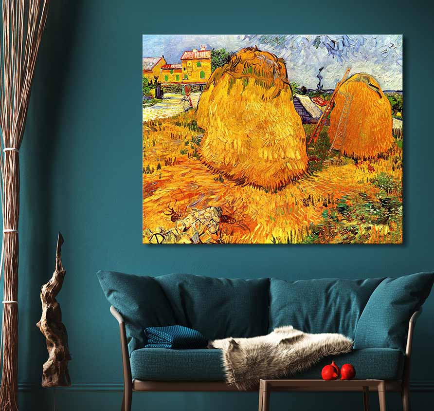 Handgeschilderd olieverfschilderij Vincent van Gogh - Hooibergen in de Provence toont zonovergoten hooibergen en boerderij. Geschilderd op canvas, geen lijst nodig.