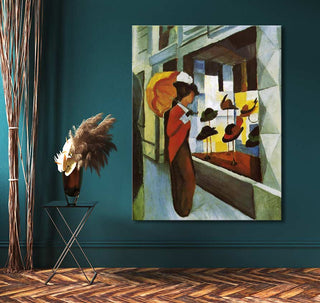 August Macke's De Hoedenwinkel toont een vrouw met parasol voor een hoedenwinkeltje. Impressionistisch olieverfschilderij, perfect voor expressieve kunstliefhebbers.